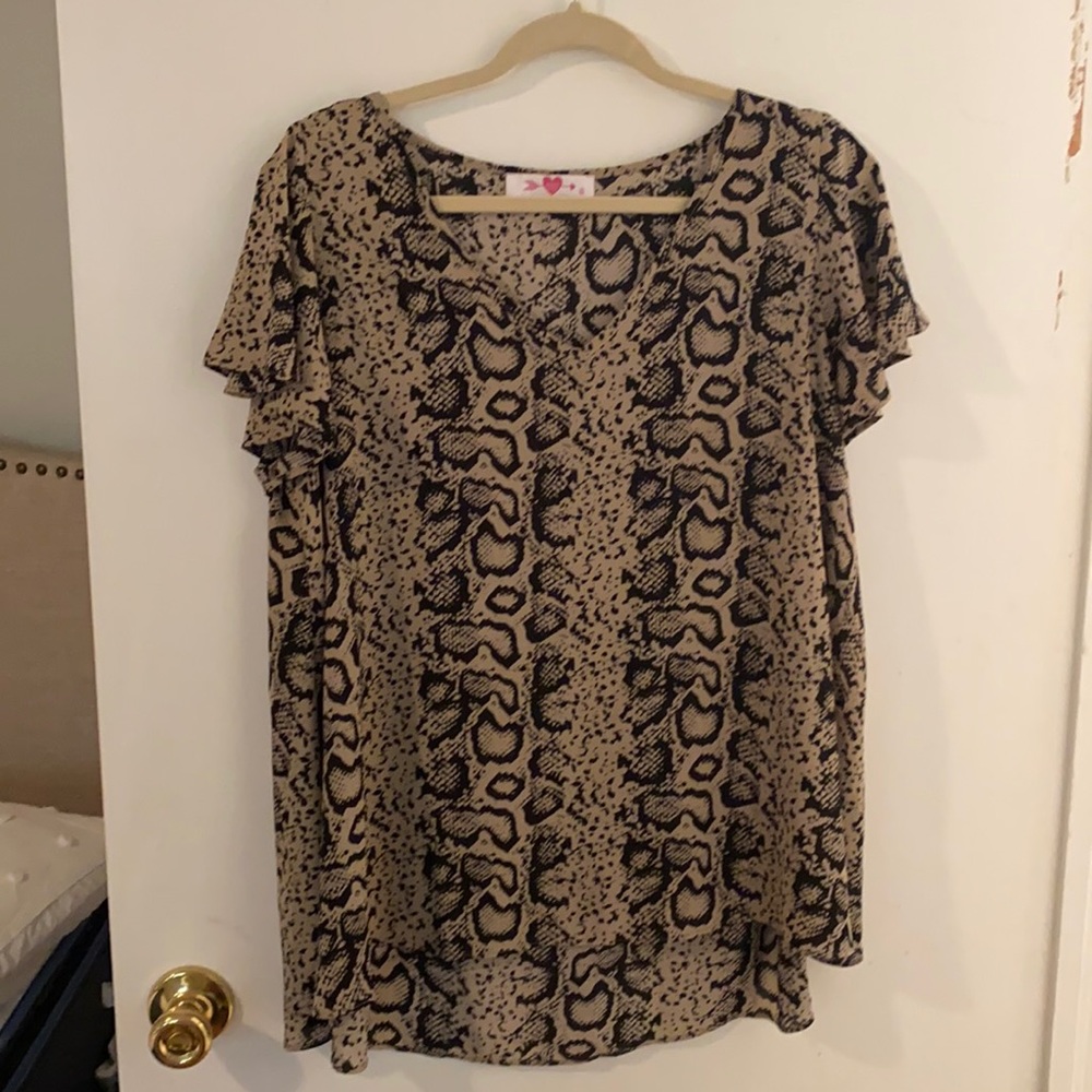 Buddy love snake top!